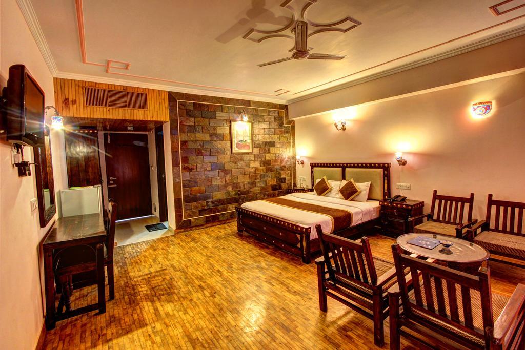 Hotel The Himachal Inn Manali  Bagian luar foto